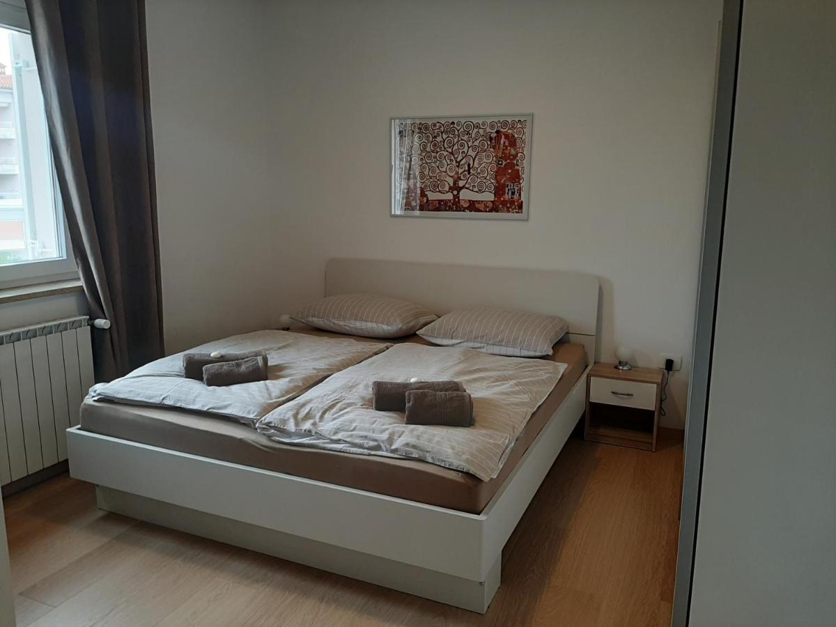 Apartment Sol, Izola, San Simon ภายนอก รูปภาพ