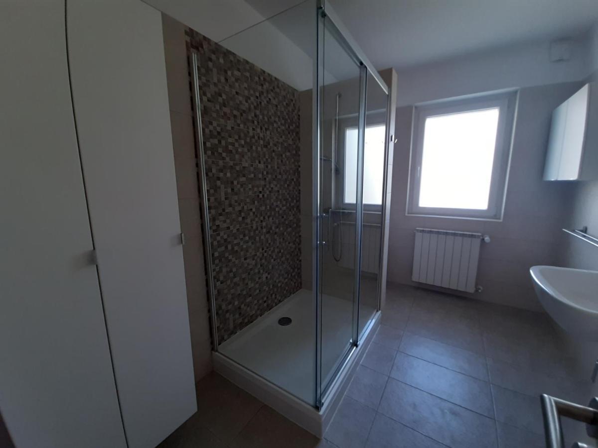Apartment Sol, Izola, San Simon ภายนอก รูปภาพ